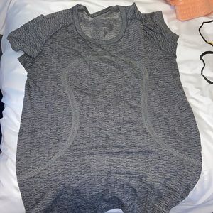 Lululemon shirt